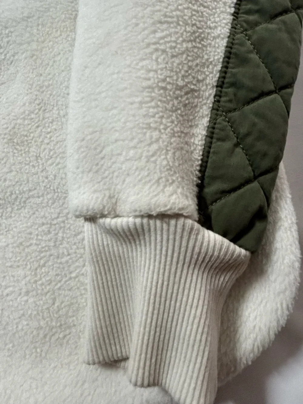 Abercrombie & Fitch Cream Sherpa Fleece with Olive Trim - Picture 10 of 15